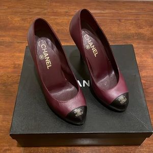 Chanel pumps burgundy
